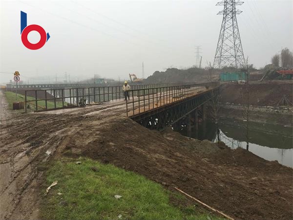 中鐵二十四局連鎮(zhèn)鐵路貝雷鋼橋